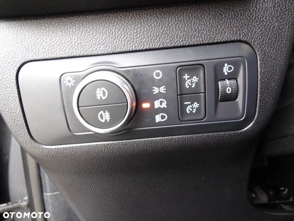 Ford Kuga 1.5 EcoBoost FWD Titanium X - 37