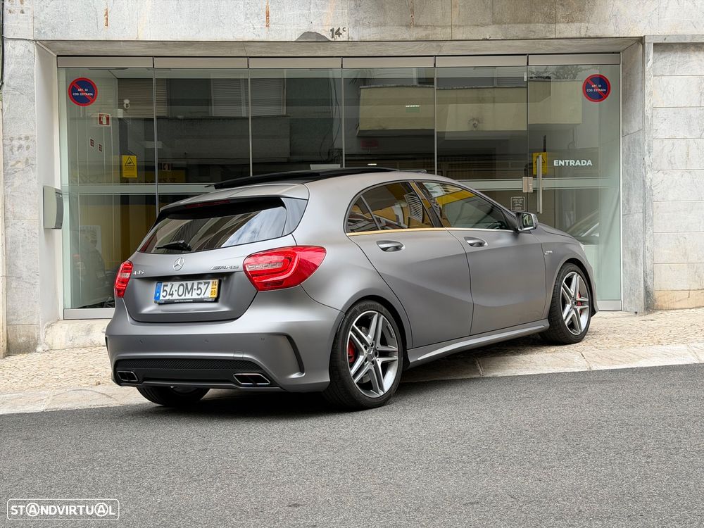 Mercedes-Benz A 45 AMG 4-Matic - 6