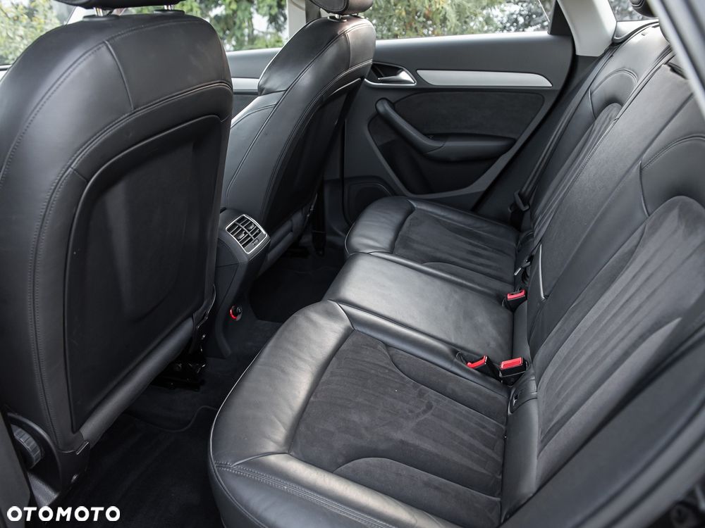 Audi Q3 - 18