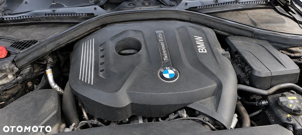 BMW Seria 3 330i xDrive Edition M Sport Shadow - 15