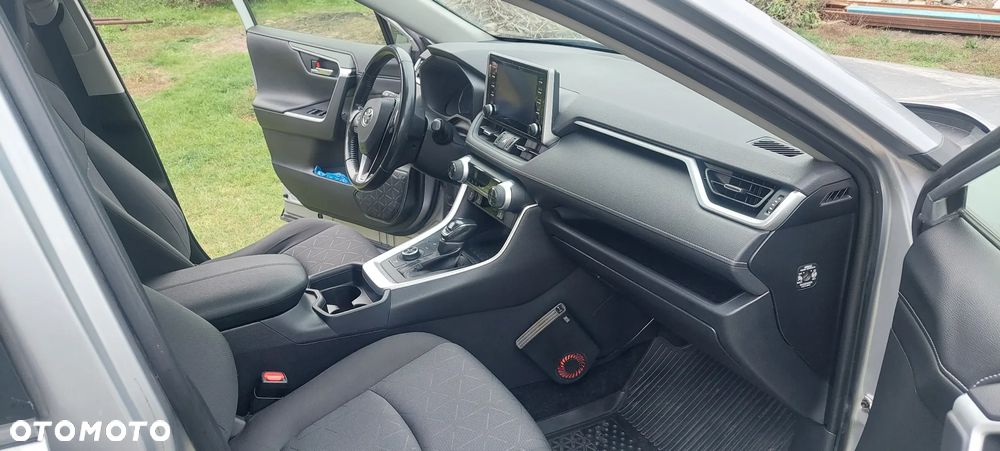 Toyota RAV4 - 13