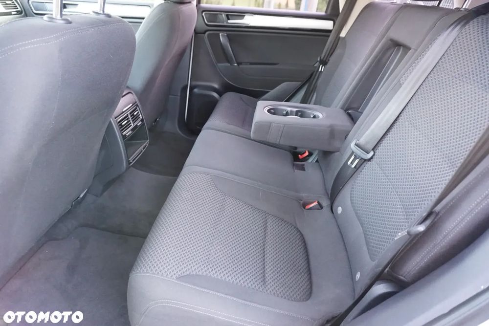 Volkswagen Touareg 3.0 V6 TDI SCR Blue Motion DPF Automatik - 11
