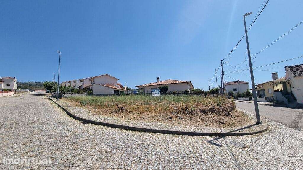 Terreno para construção em Casas do Soeiro de 594,00 m2 - Grande imagem: 3/5