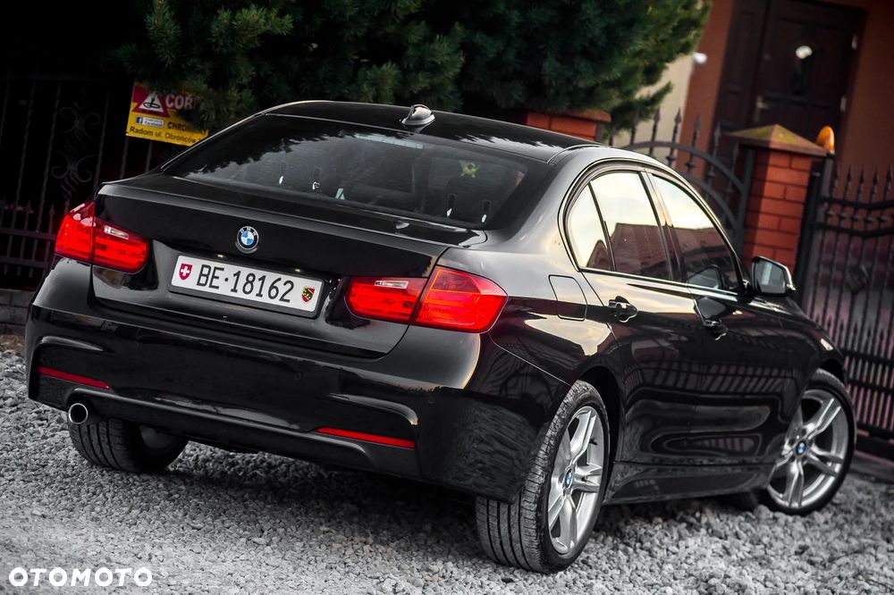 BMW Seria 3 320d Sport-Aut Blue Performance Sport Line - 12