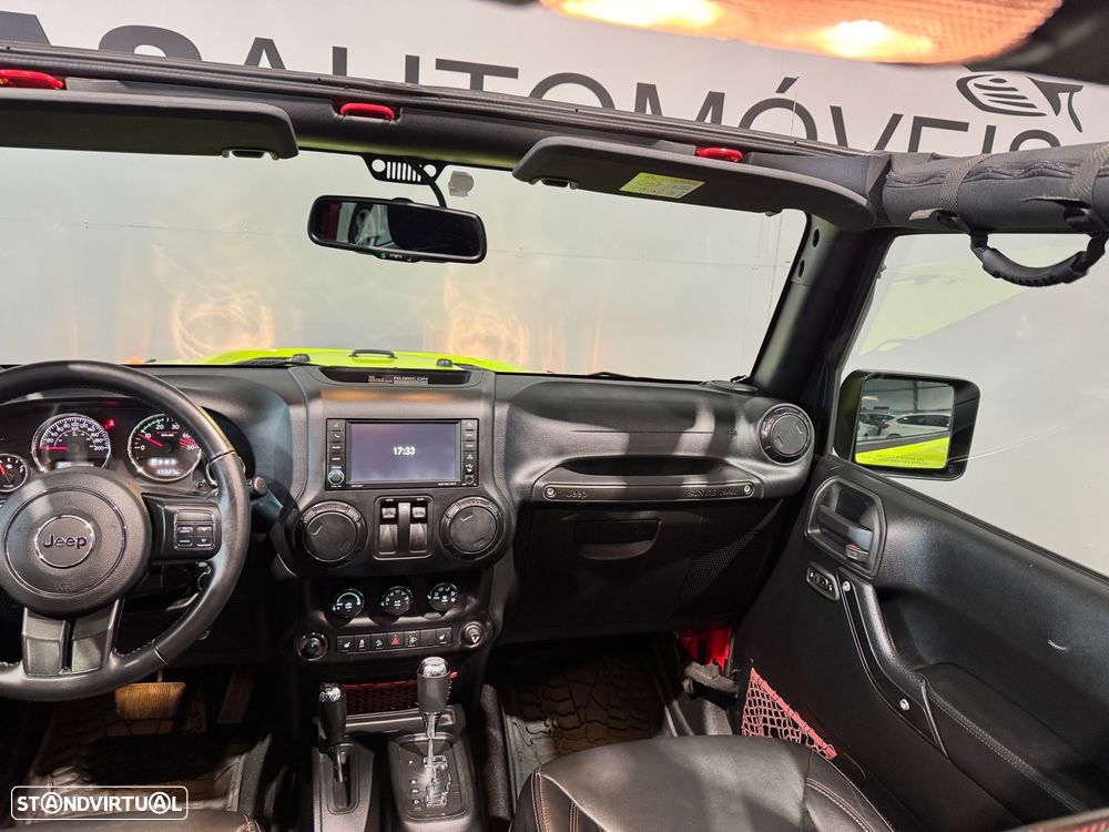 Jeep Wrangler - 21