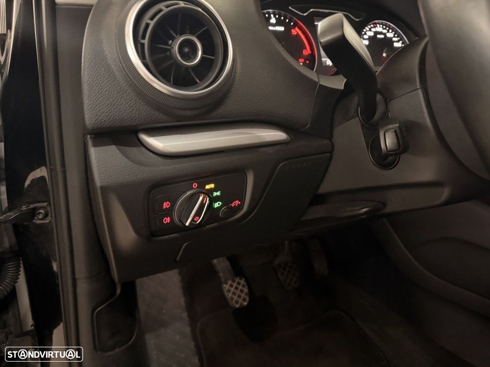 Audi A3 1.6 TDI Ambition - 15