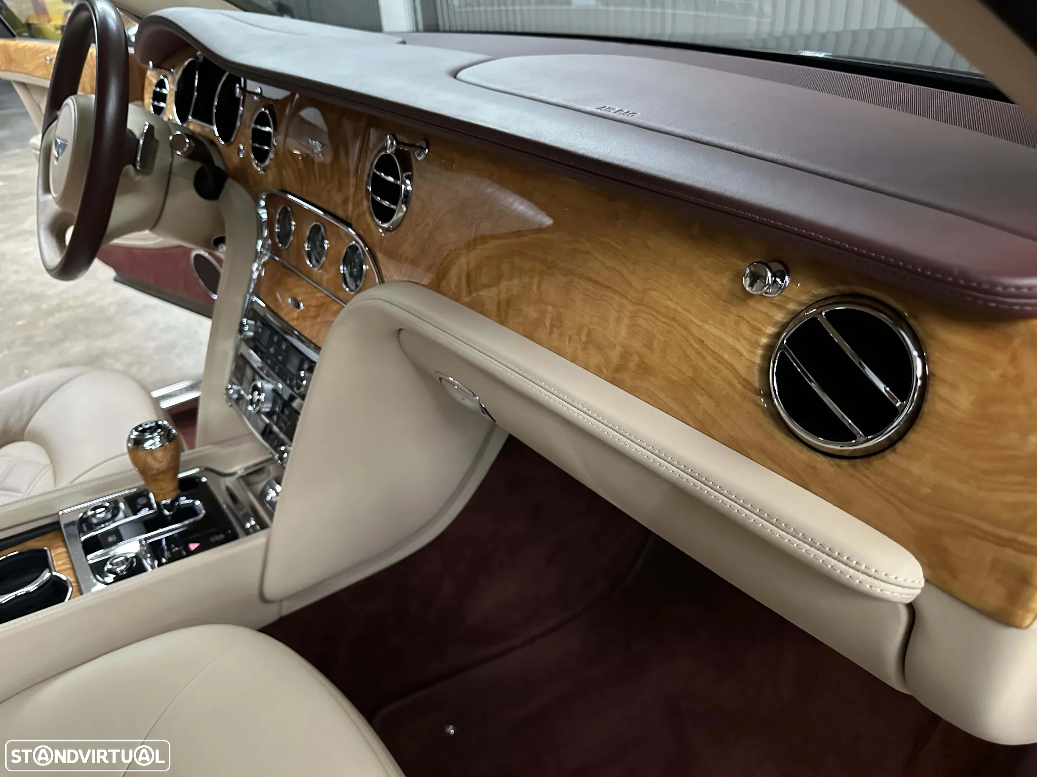 Bentley Mulsanne - 42