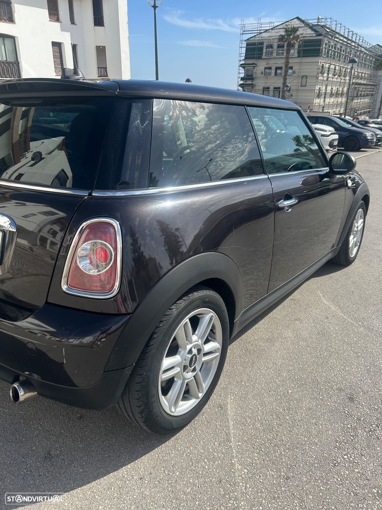 MINI 3 Portas One D - 8