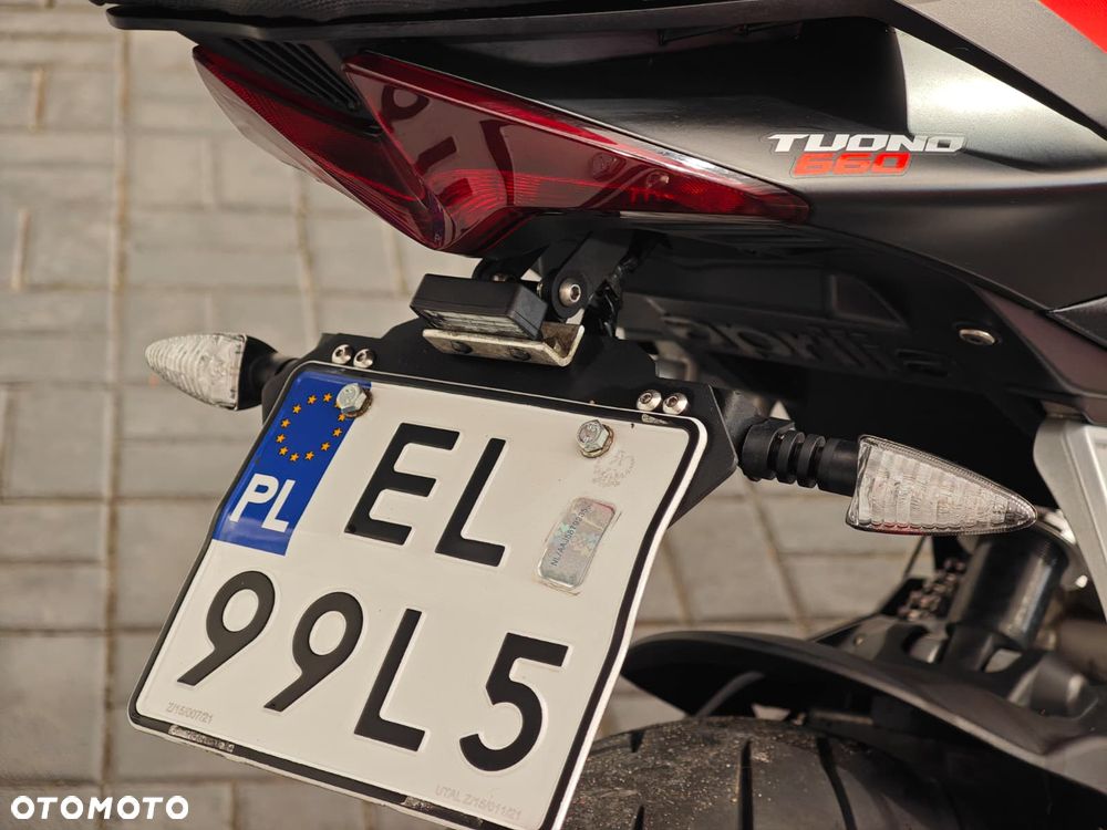 Aprilia Tuono - 12