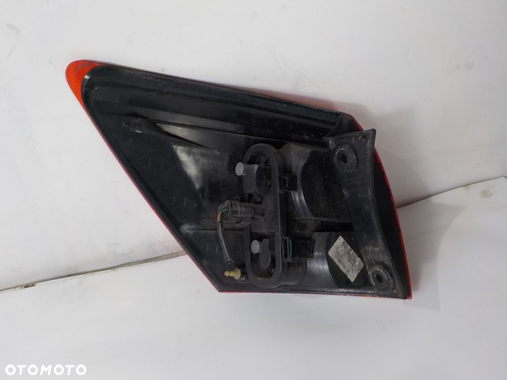 NISSAN QASHQAI J10 LAMPA PRAWA TYŁ TYLNA - 4