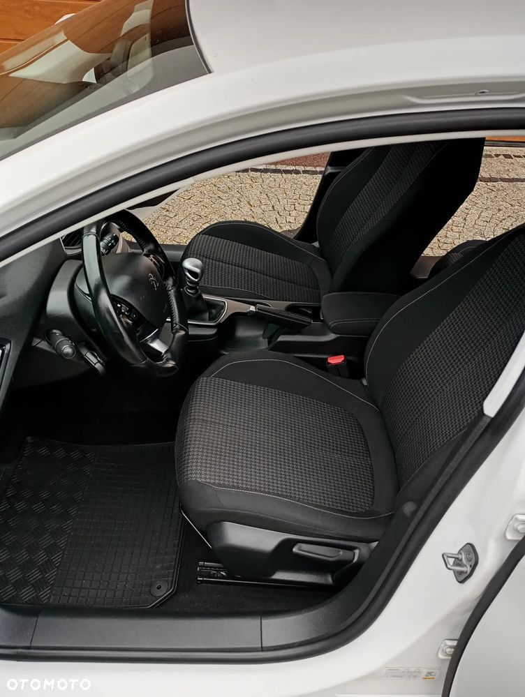 Peugeot 308 1.5 BlueHDi Active S&S - 15