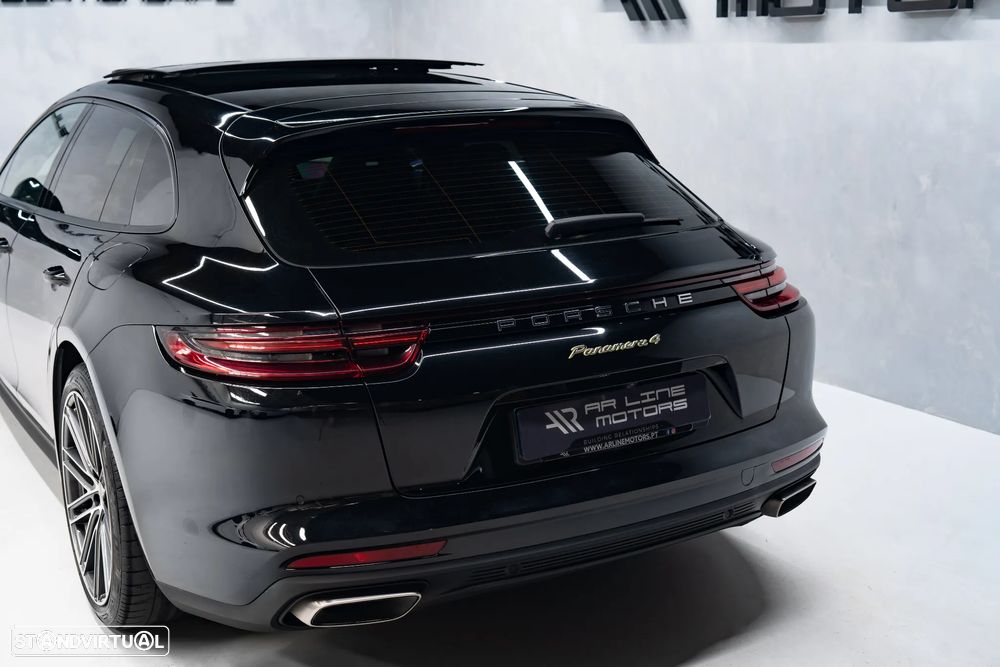 Porsche Panamera Sport Turismo - 12