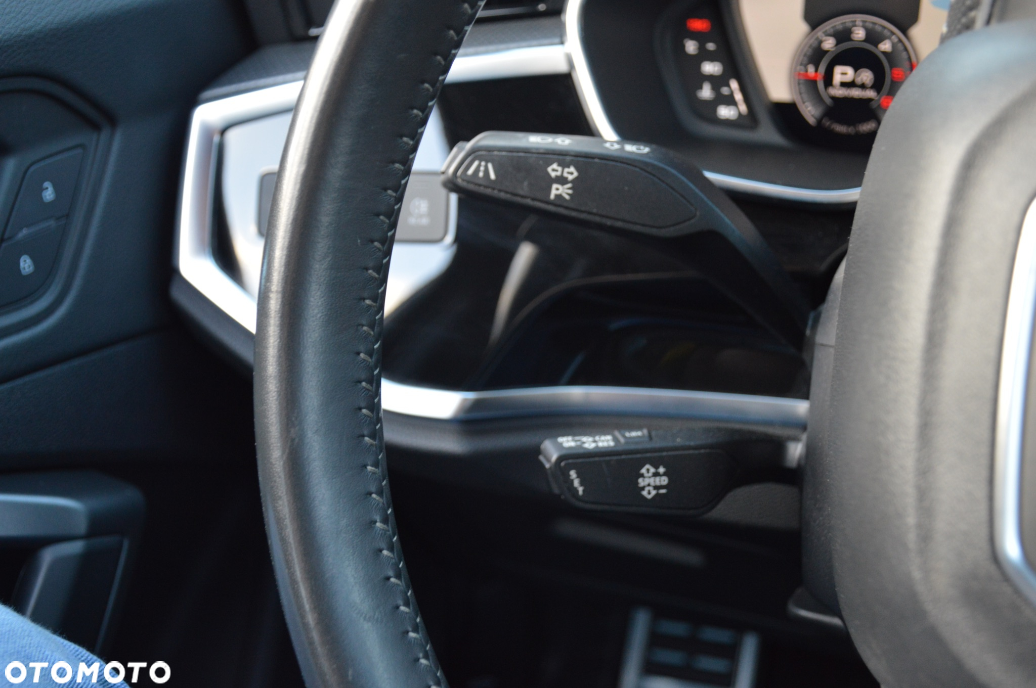 Audi Q3 35 TDI S tronic S line - 33