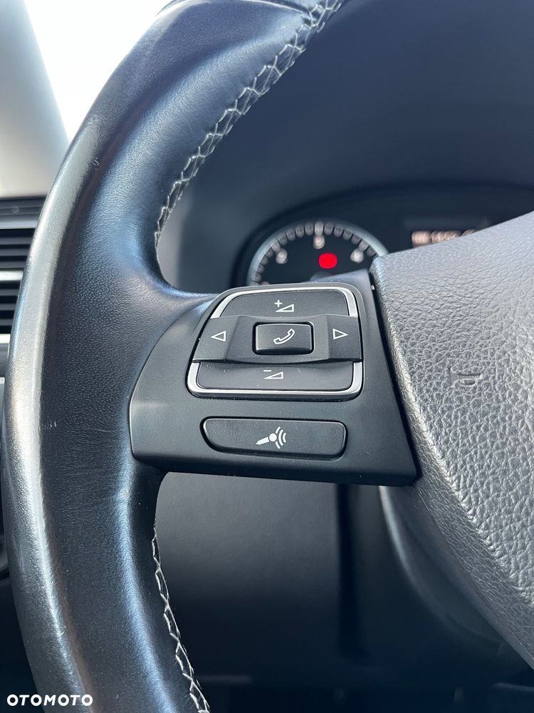 Volkswagen Touran 1.6 TDI DPF BlueMotion Technology Cup - 23