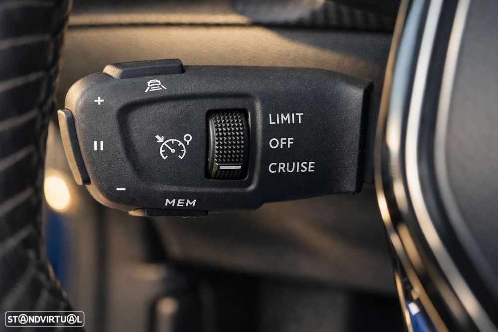 Peugeot e-2008 50 kWh Allure - 16