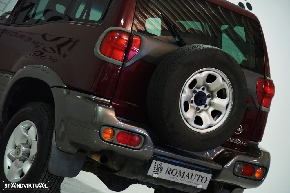 Nissan Terrano 3.0 TDi Luxury - 8