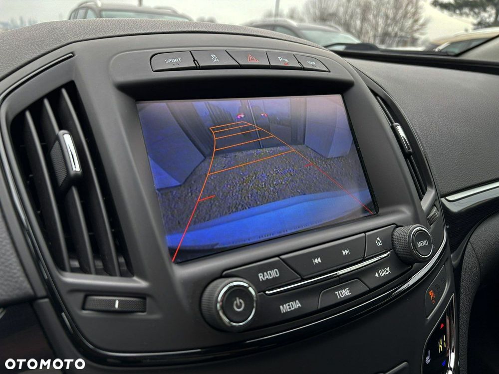 Opel Insignia CT 2.0 CDTI 4x4 S&S - 18