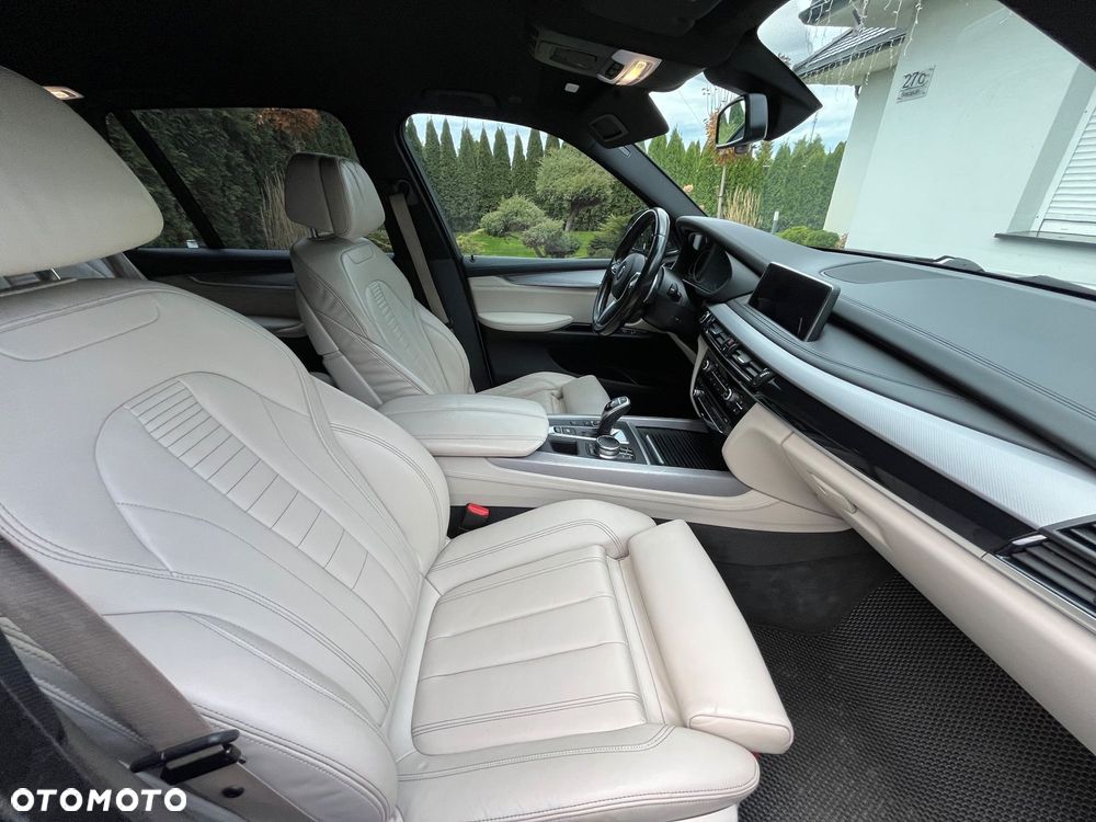 BMW X5 M M50d - 23
