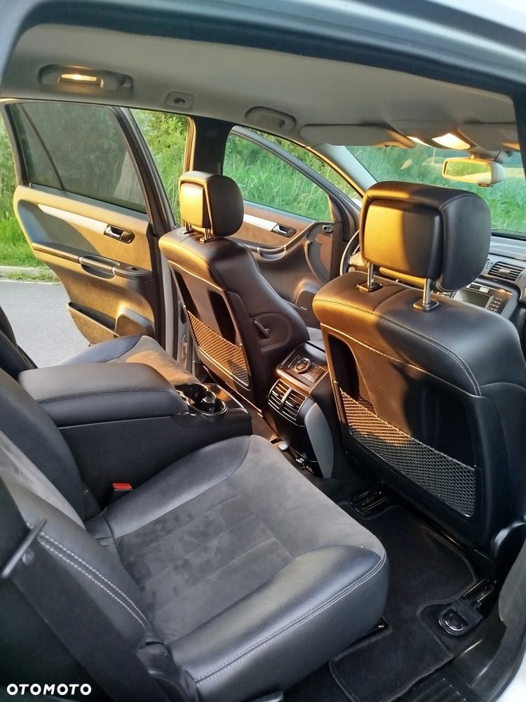 Mercedes-Benz Klasa R 320 CDI 4-Matic - 28