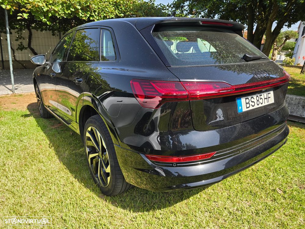 Audi e-tron 50 quattro S line - 4