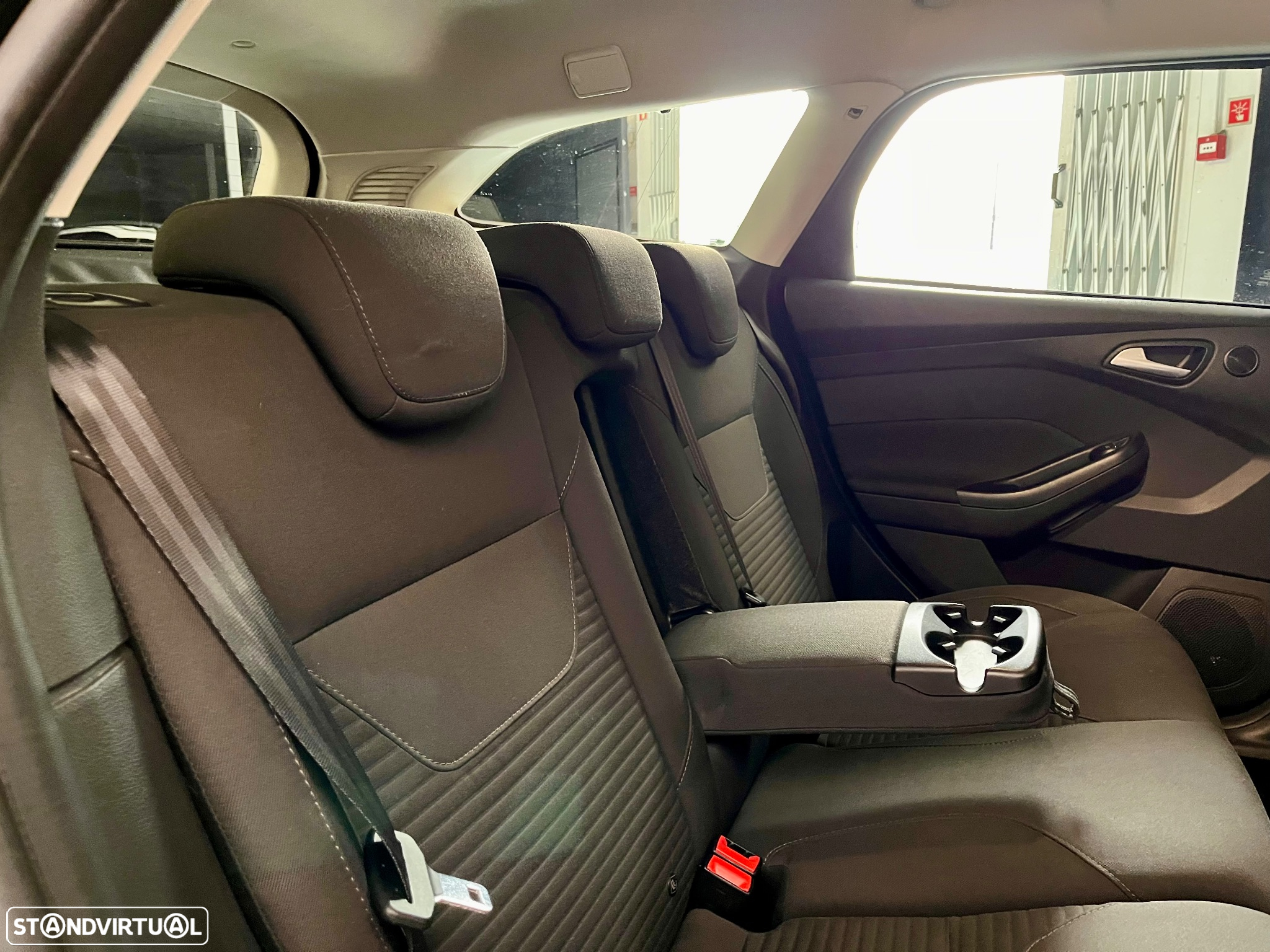Ford Focus SW 1.0 EcoBoost Titanium - 8