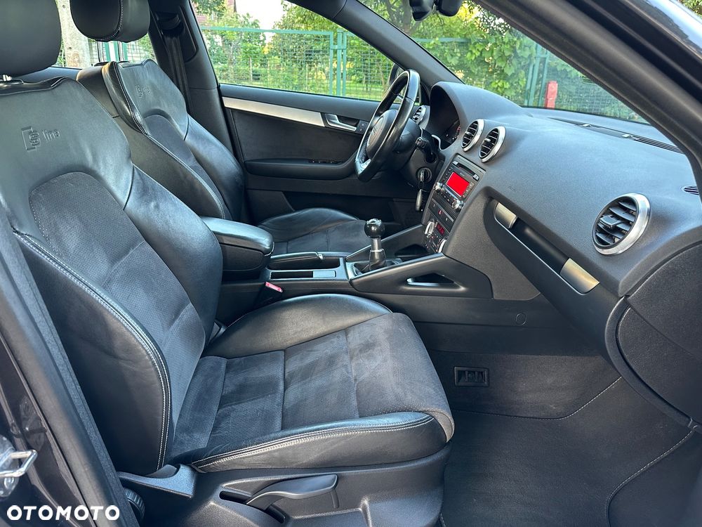 Audi A3 Sportback 2.0 TDI DPF Ambiente - 8