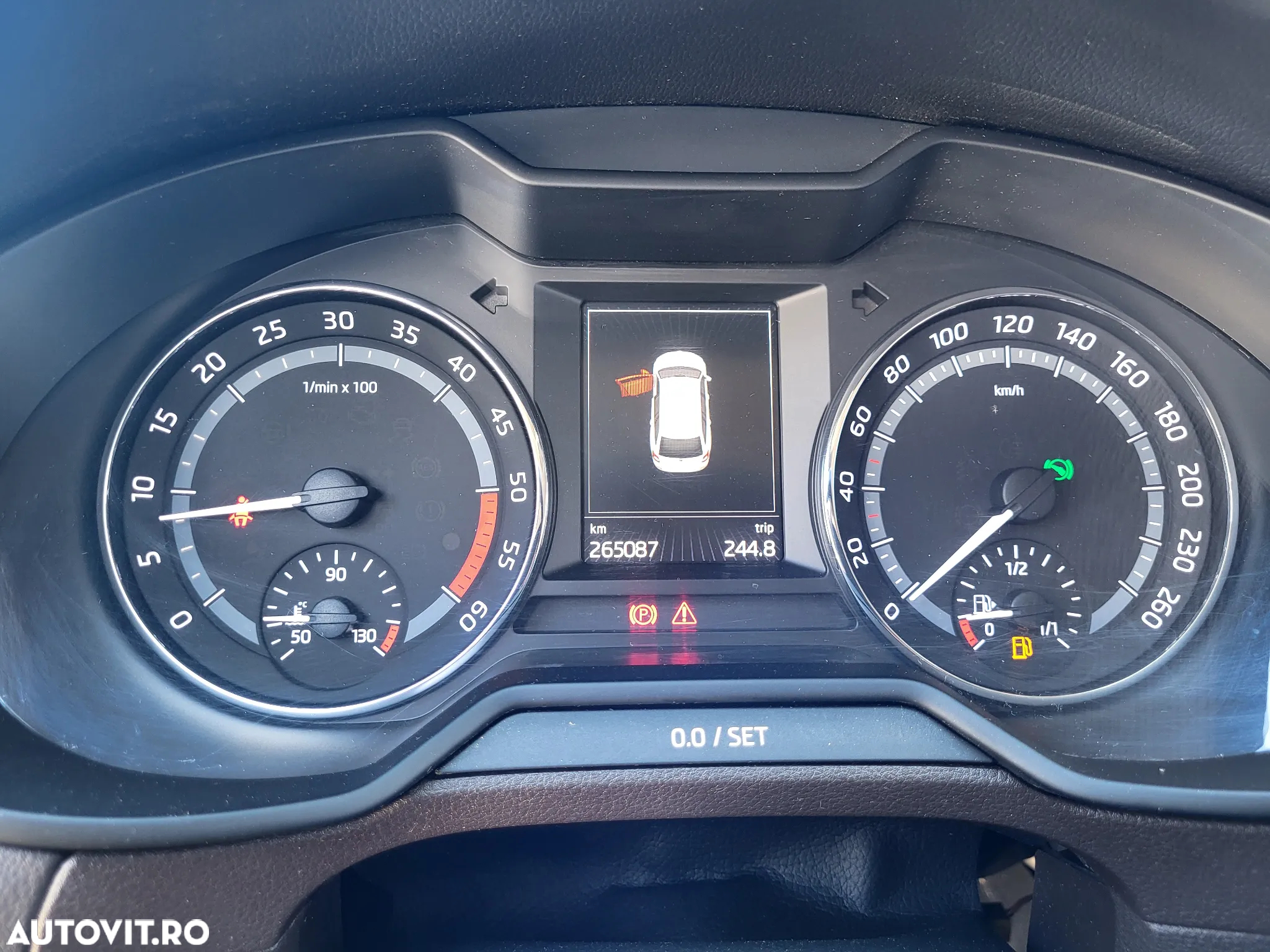 Skoda Octavia 2.0 TDI 4x4 DSG Scout - 33