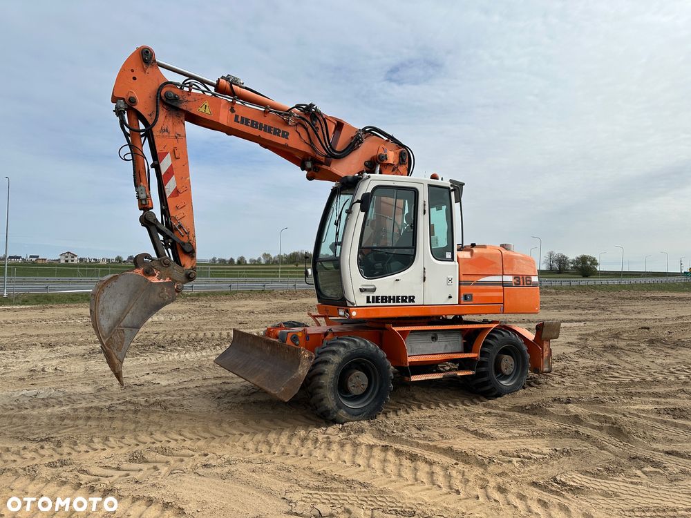 Liebherr A316 Litronic - 1