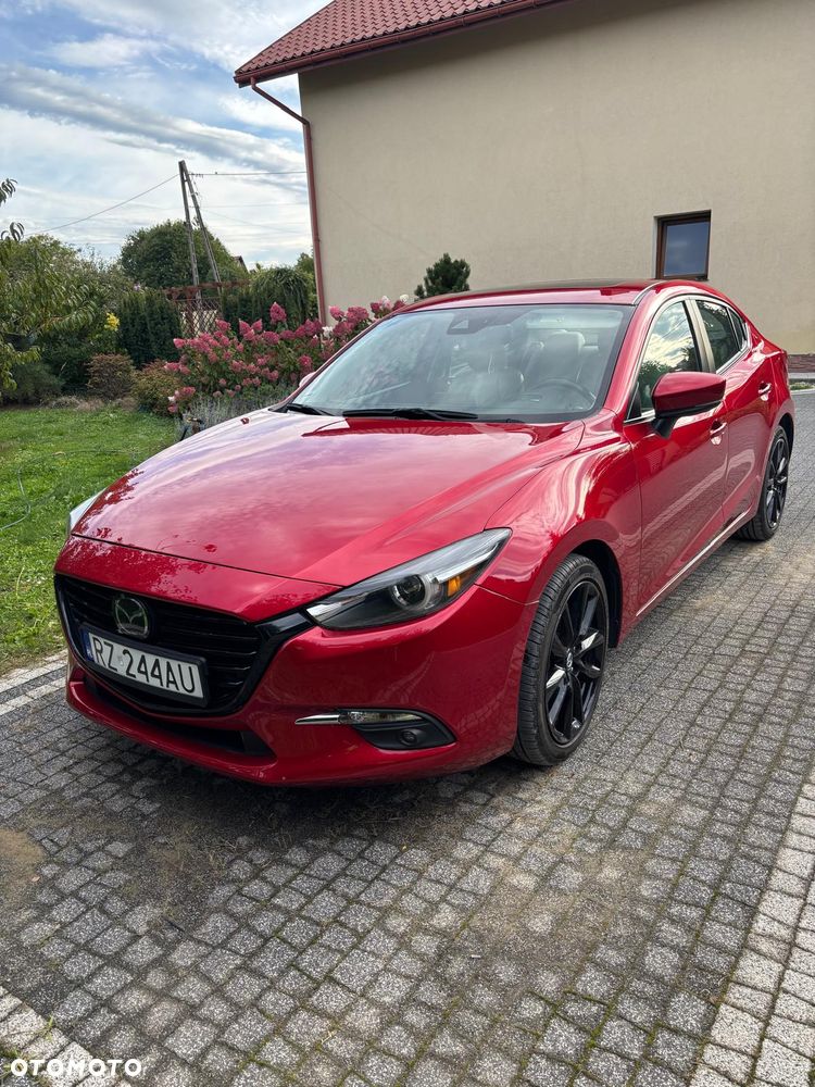 Mazda 3 2018 photo 2