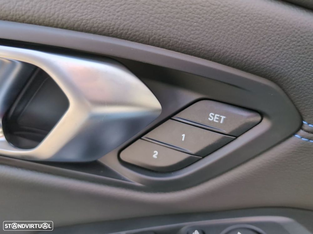 BMW 330 e Touring Pack Desportivo M Auto - 16