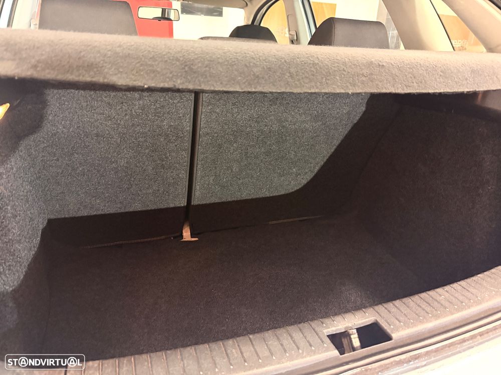 SEAT Ibiza 1.2 12V Reference - 9