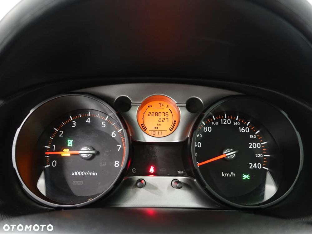 Nissan Qashqai 2.0 4x4 Tekna - 38