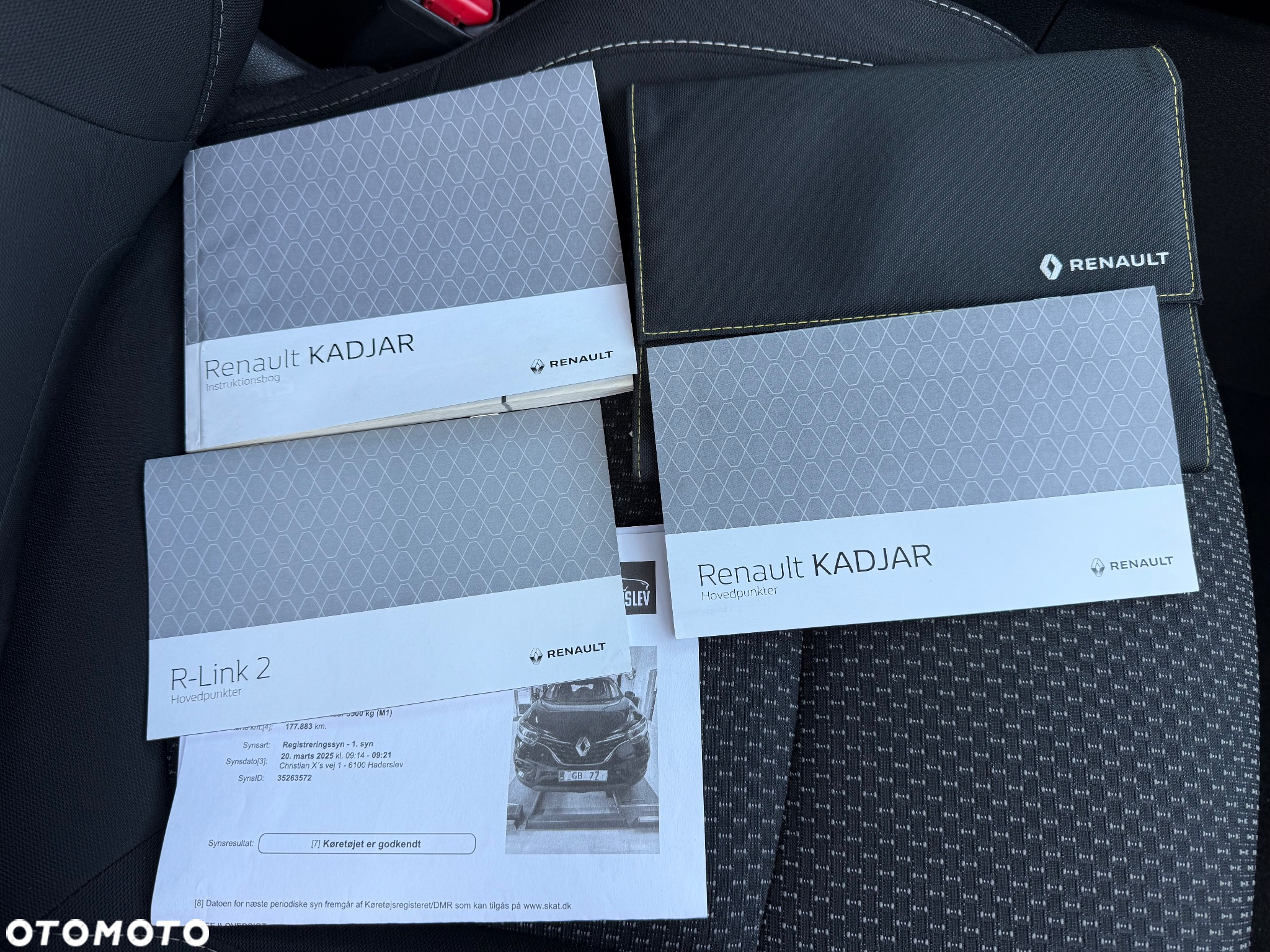 Renault Kadjar 1.3 TCe FAP Black Edition - 23