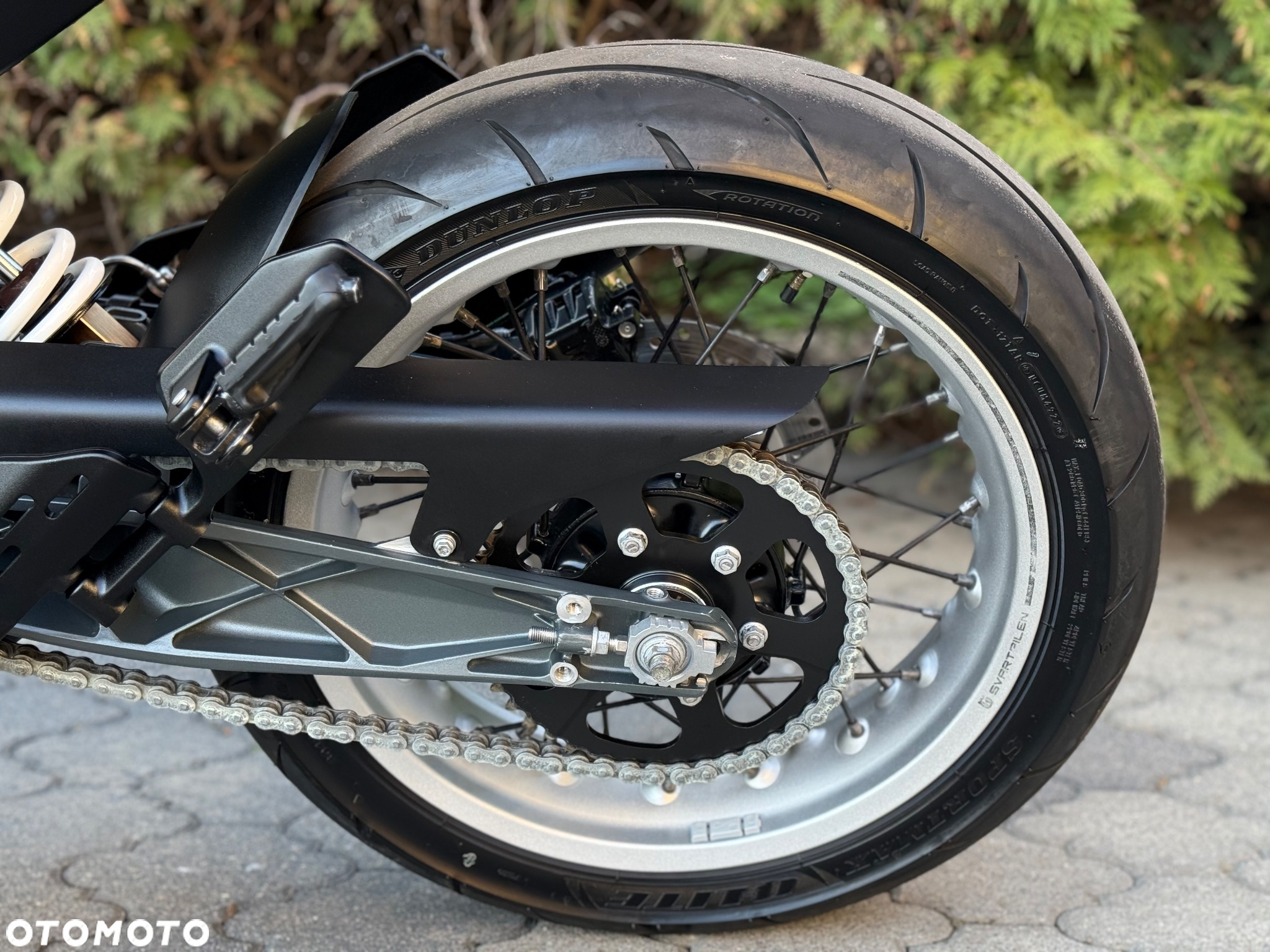 Husqvarna Svartpilen - 35