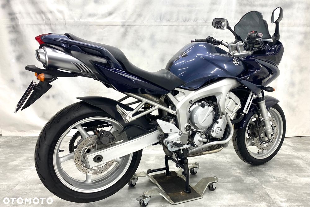 Yamaha FZ6 - 4
