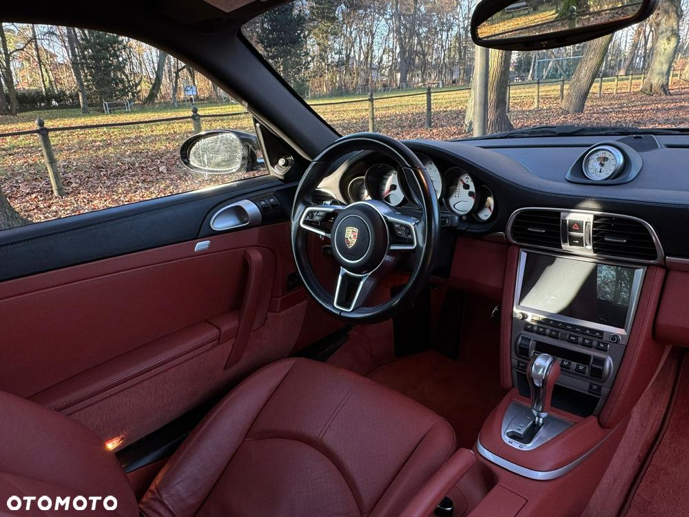 Porsche 911 Carrera 4S PDK - 7