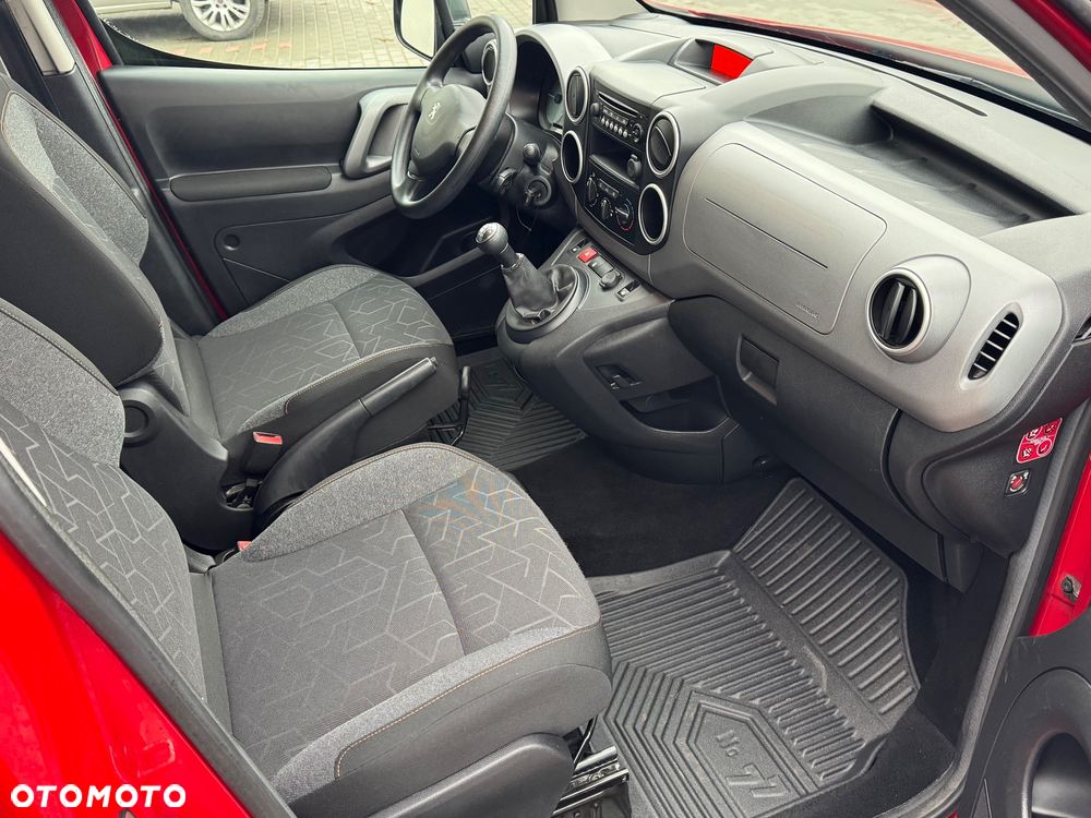 Peugeot Partner 98 VTi Active - 38