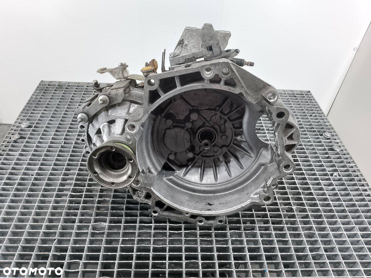SKRZYNIA BIEGÓW MANUALNA SKODA OCTAVIA I DUW 1.4 16V - 6