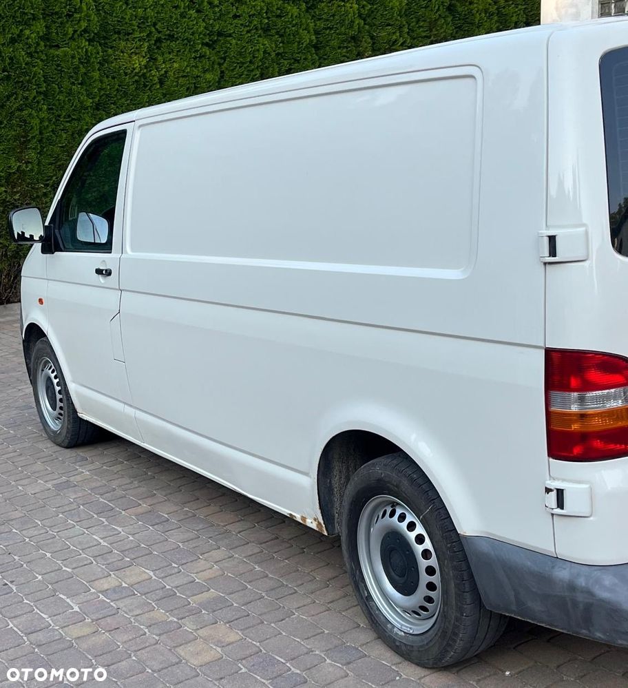Volkswagen Transporter - 2