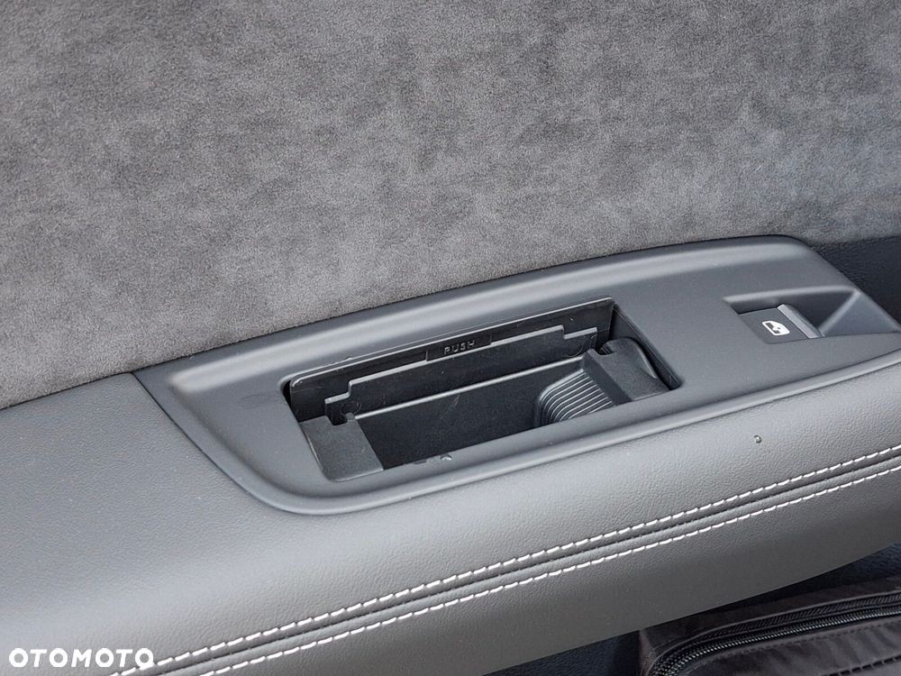 Audi Q8 - 16