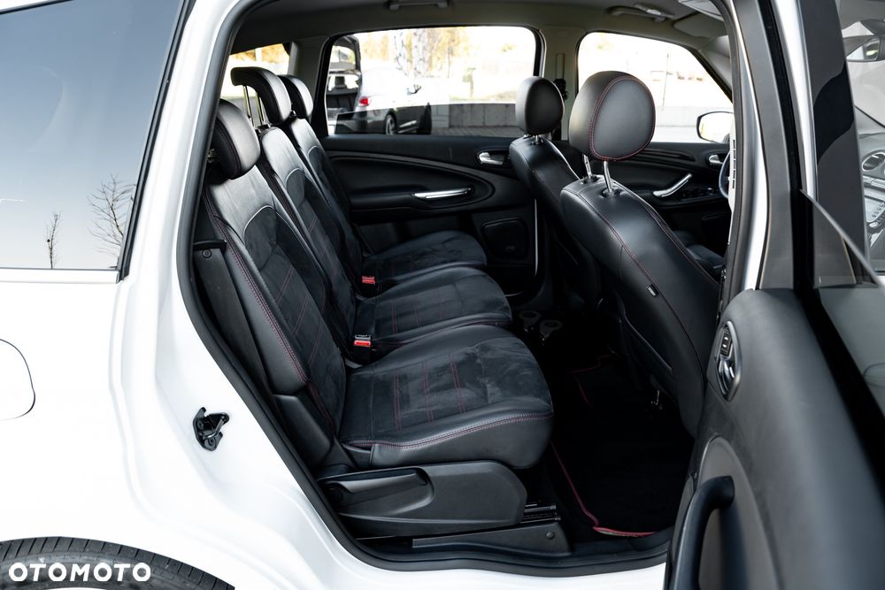 Ford S-Max 2.0 EcoBoost Titanium - 21