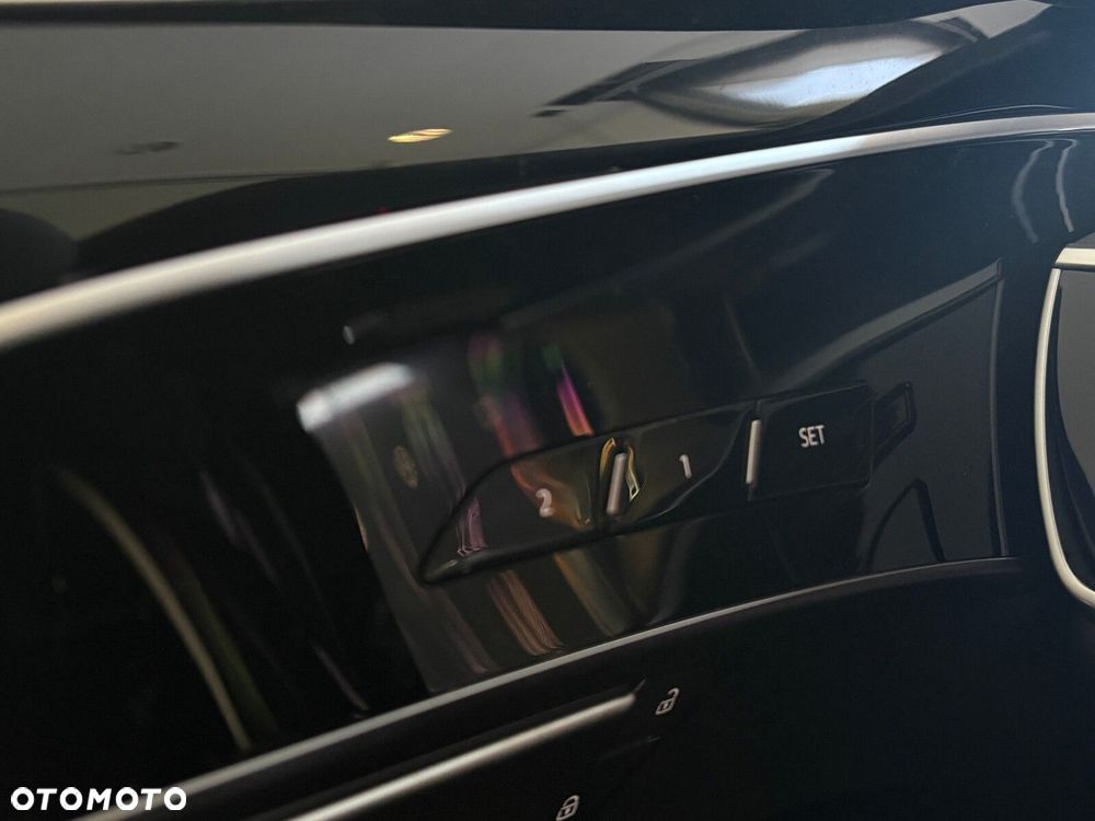 Audi A8 - 31