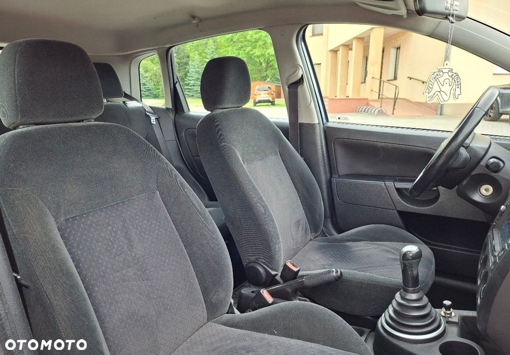 Ford Fiesta - 15