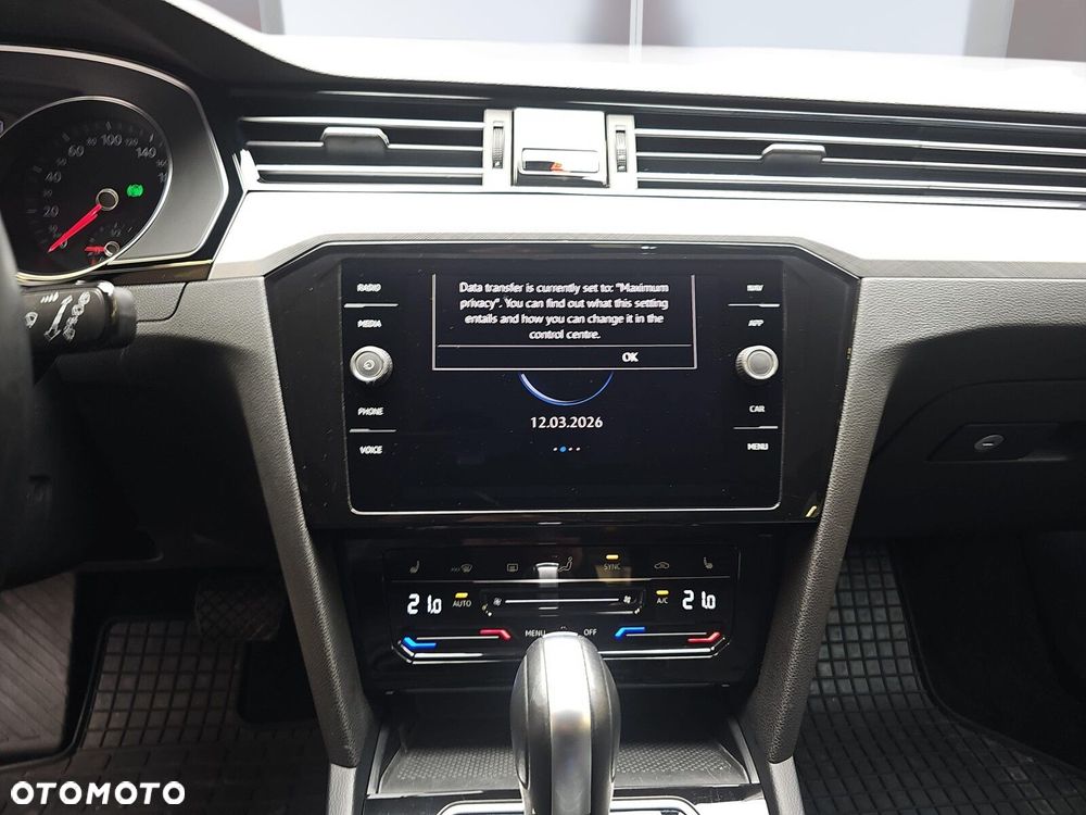 Volkswagen Passat Variant - 18