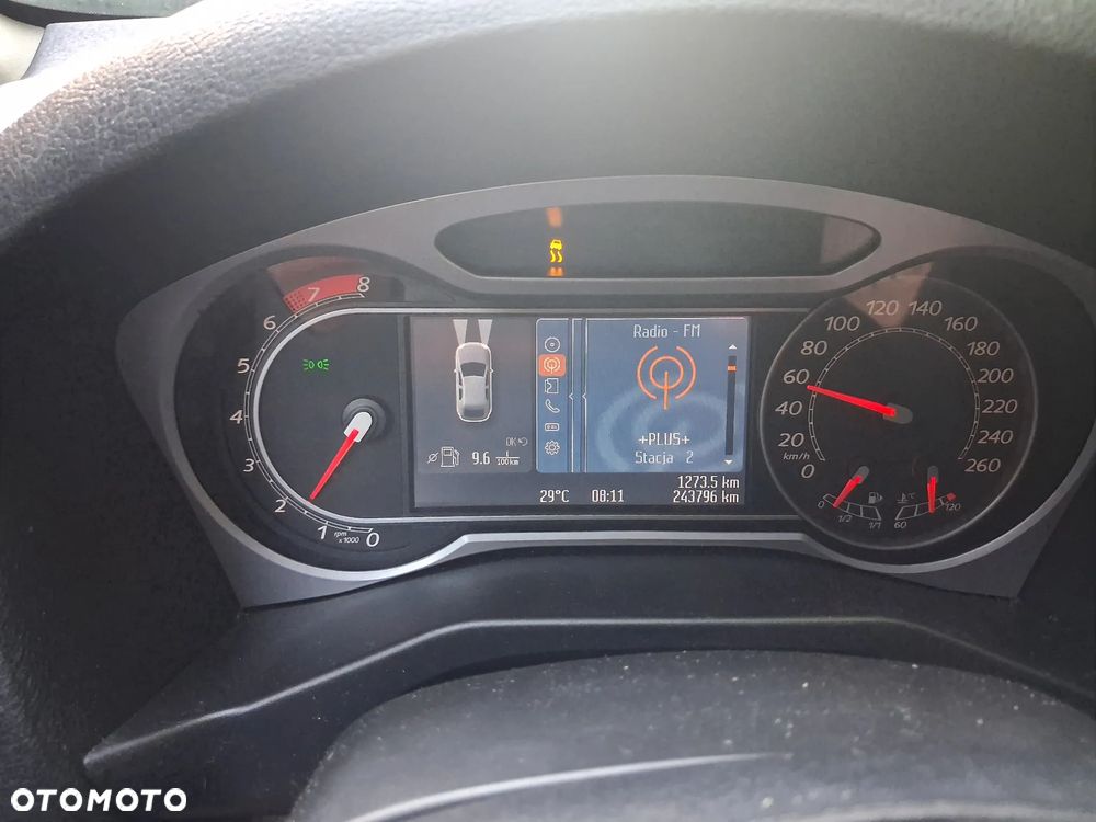 Ford Mondeo 2.0 Ghia - 2