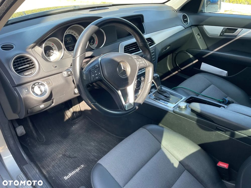 Mercedes-Benz Klasa C 180 (BlueEFFICIENCY) 7G-TRONIC Avantgarde - 8