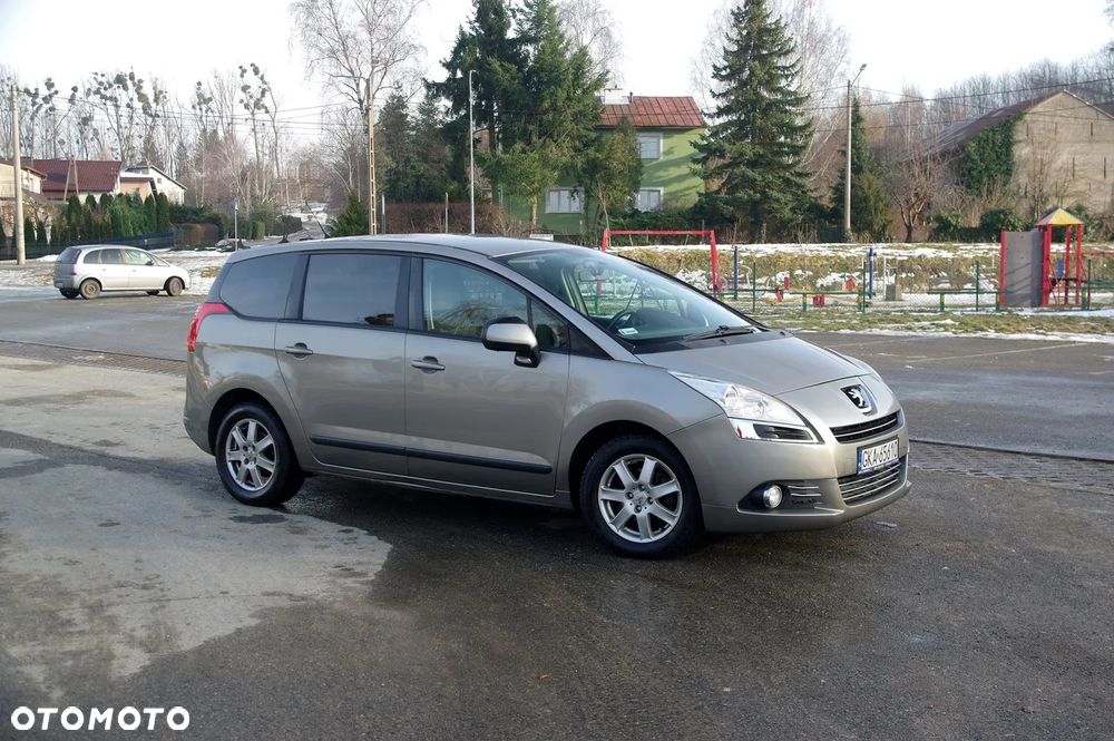 Peugeot 5008 - 17