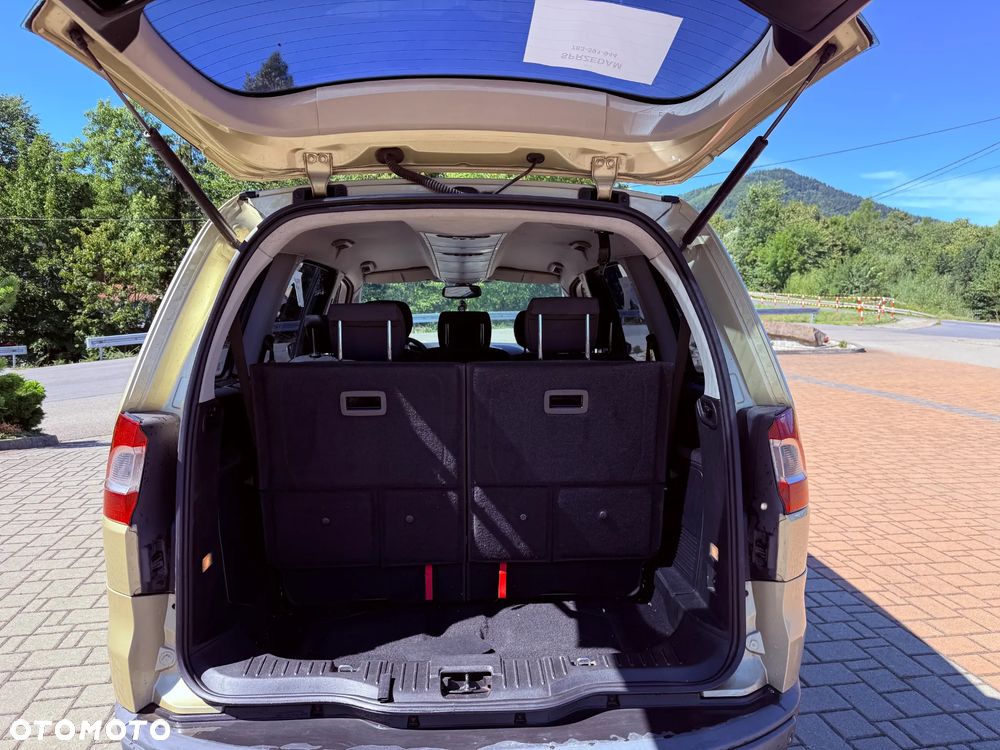 Ford Galaxy 2.0 TDCi Ghia - 18
