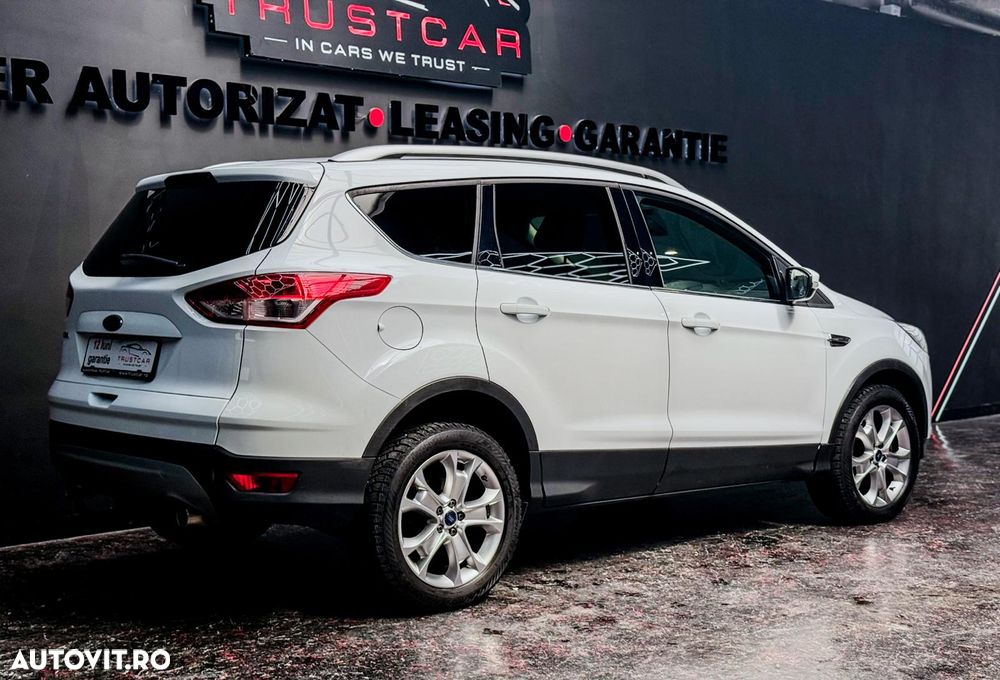 Ford Kuga 2.0 TDCi 4x4 Aut. Titanium - 11