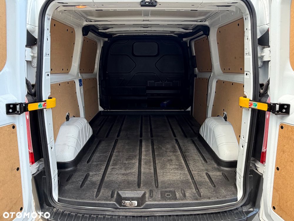 Ford Transit Custom - 8